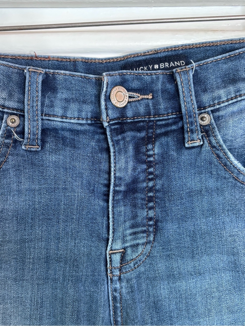 Lucky Brand Women's Skinny Ankle Jeans in Medium Blue Wash sz6 - Picture 5 of 9